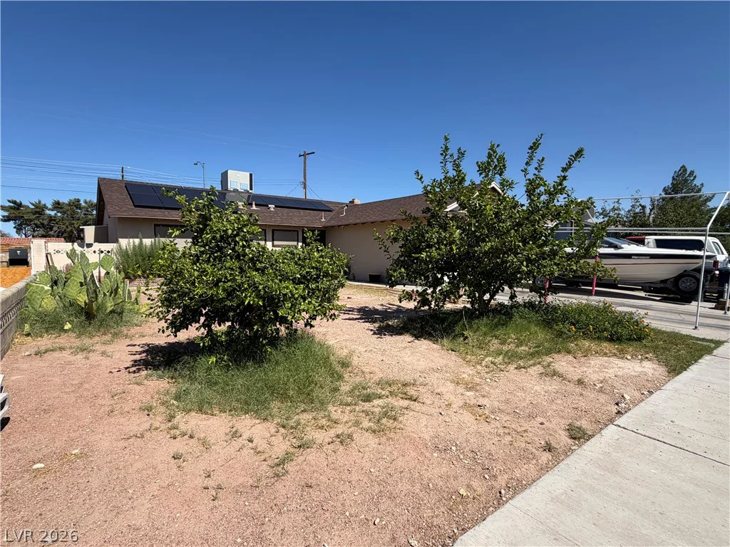 2105 El Greco, Las Vegas, NV 89102