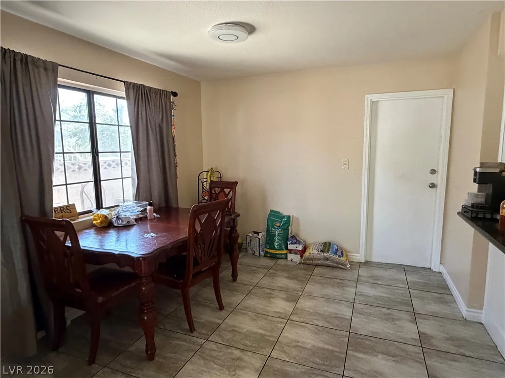 2105 El Greco, Las Vegas, NV 89102