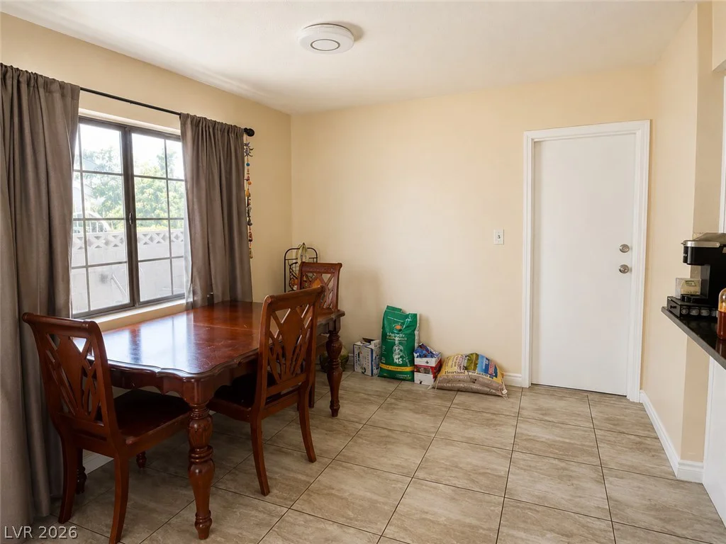 2105 El Greco, Las Vegas, NV 89102