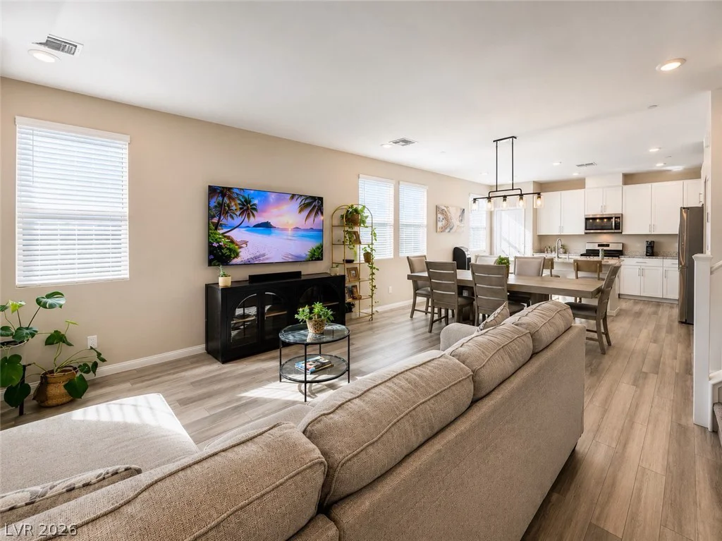 2435 Bellinzona, Henderson, NV 89044