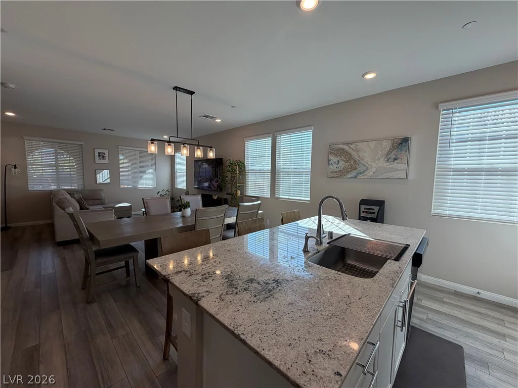 2435 Bellinzona, Henderson, NV 89044