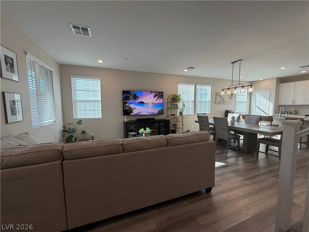 2435 Bellinzona, Henderson, NV 89044