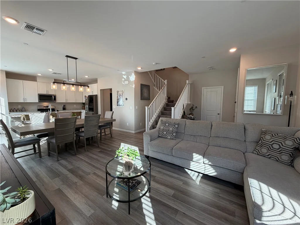 2435 Bellinzona, Henderson, NV 89044