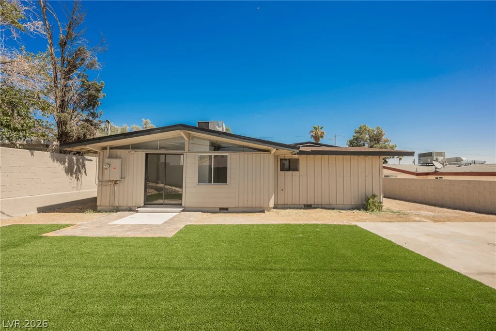 5317 Evergreen, Las Vegas, NV 89107