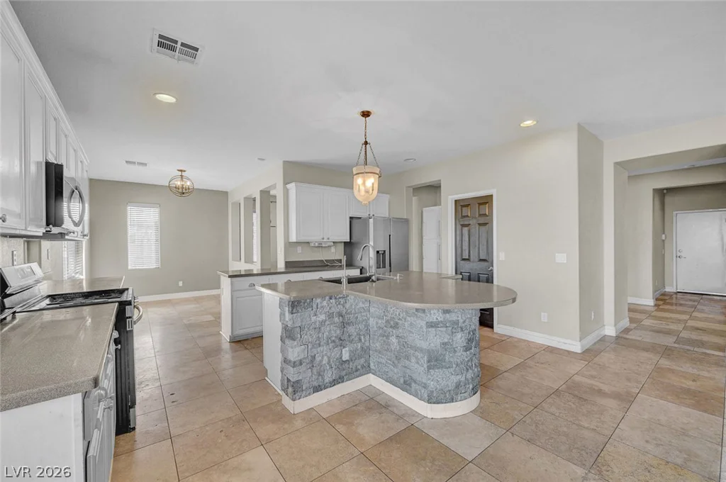 3556 Tundra Swan, Las Vegas, NV 89122