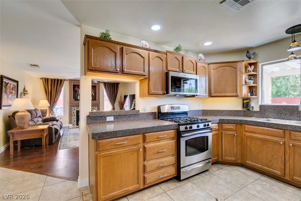 5492 Poker Face, Las Vegas, NV 89118