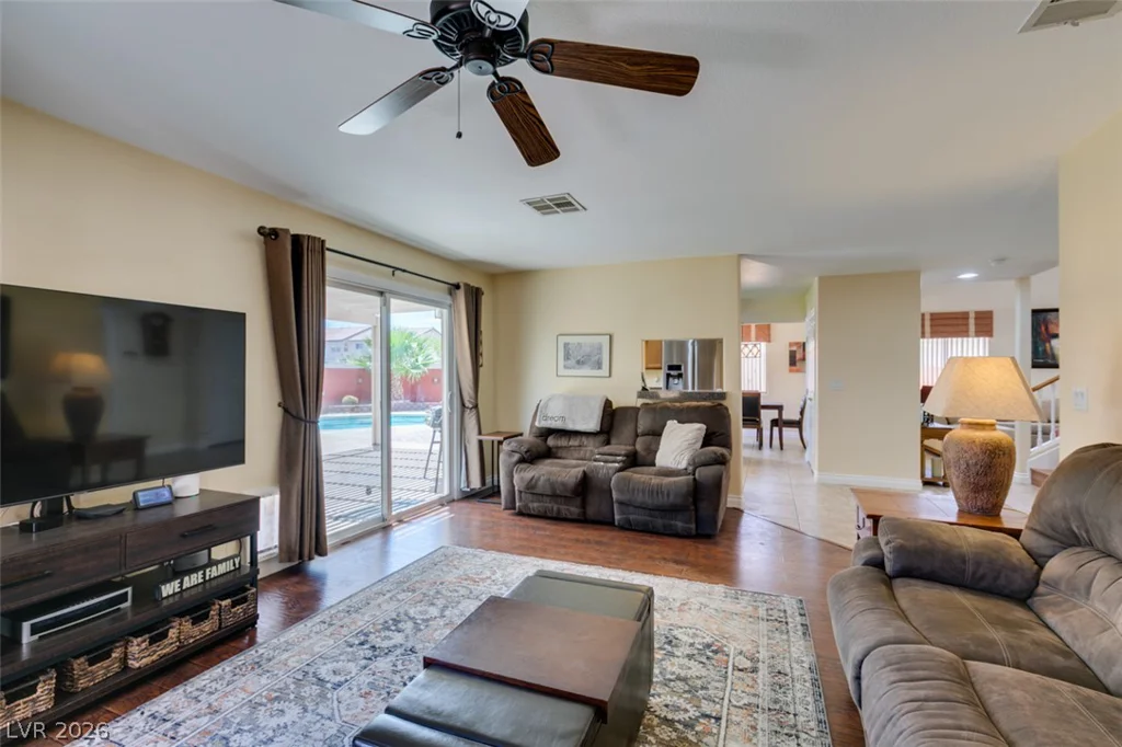 5492 Poker Face, Las Vegas, NV 89118