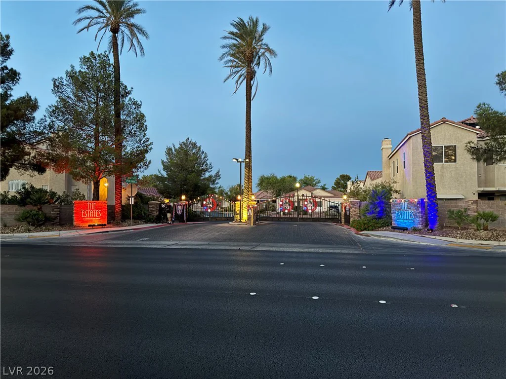 5492 Poker Face, Las Vegas, NV 89118