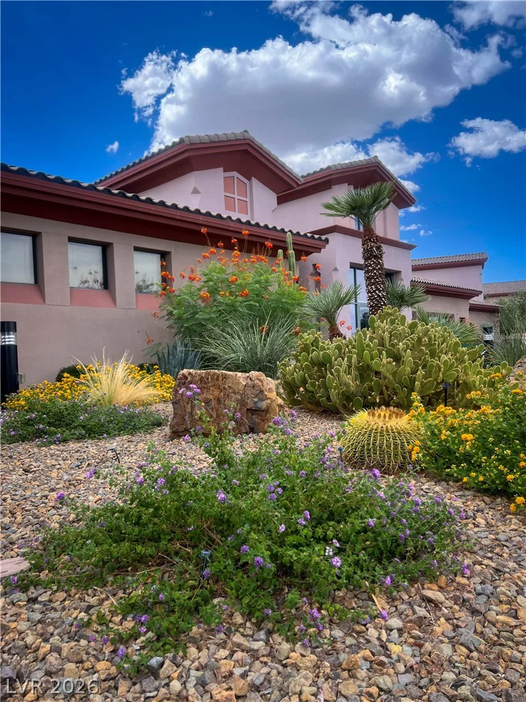 2157 Sawtooth Mountain, Henderson, NV 89044
