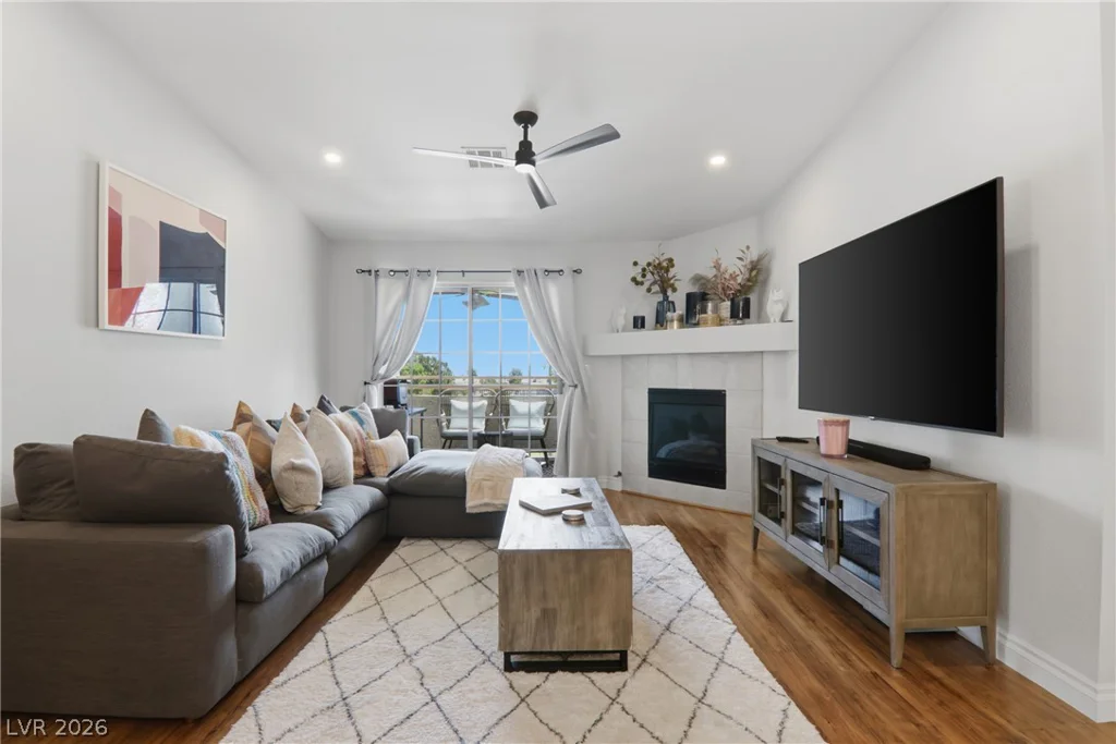 8452 Boseck, Las Vegas, NV 89145
