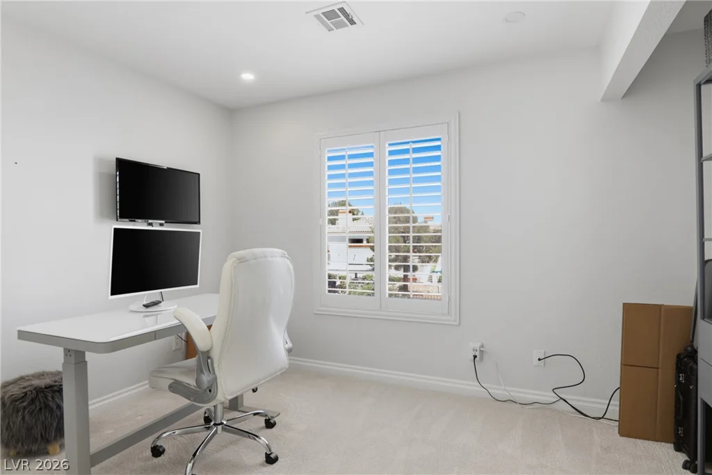 8452 Boseck, Las Vegas, NV 89145