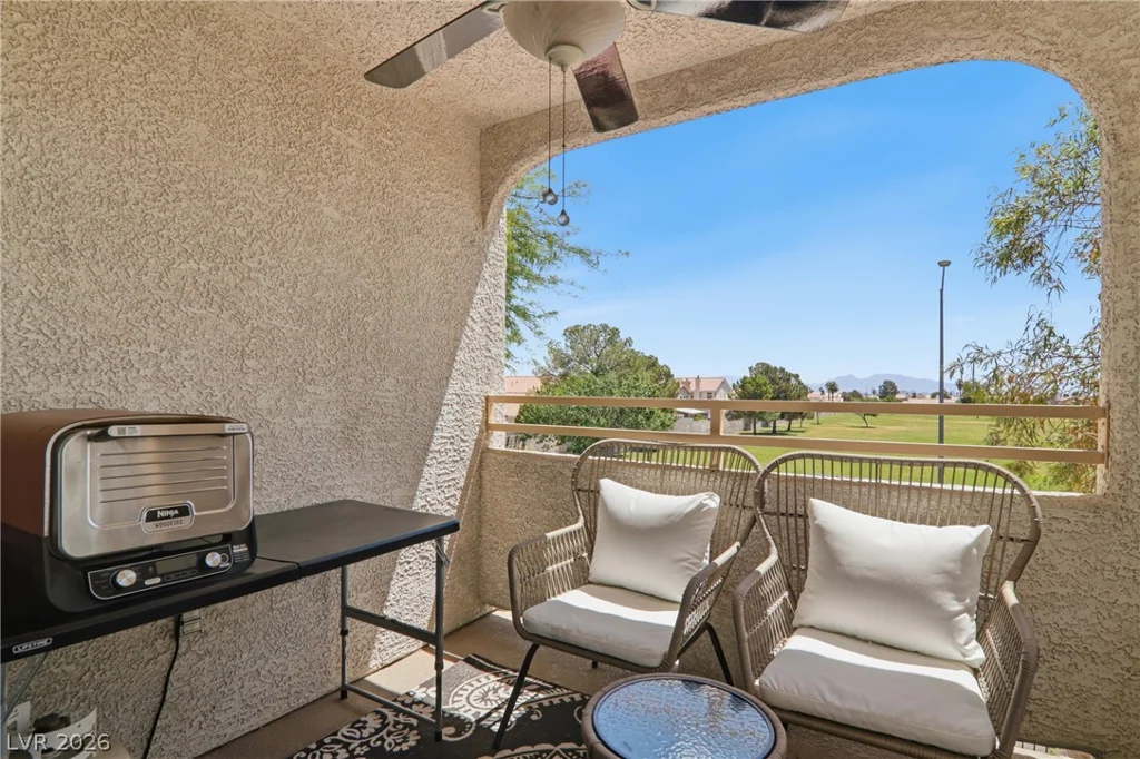 8452 Boseck, Las Vegas, NV 89145