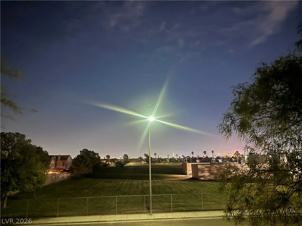 8452 Boseck, Las Vegas, NV 89145
