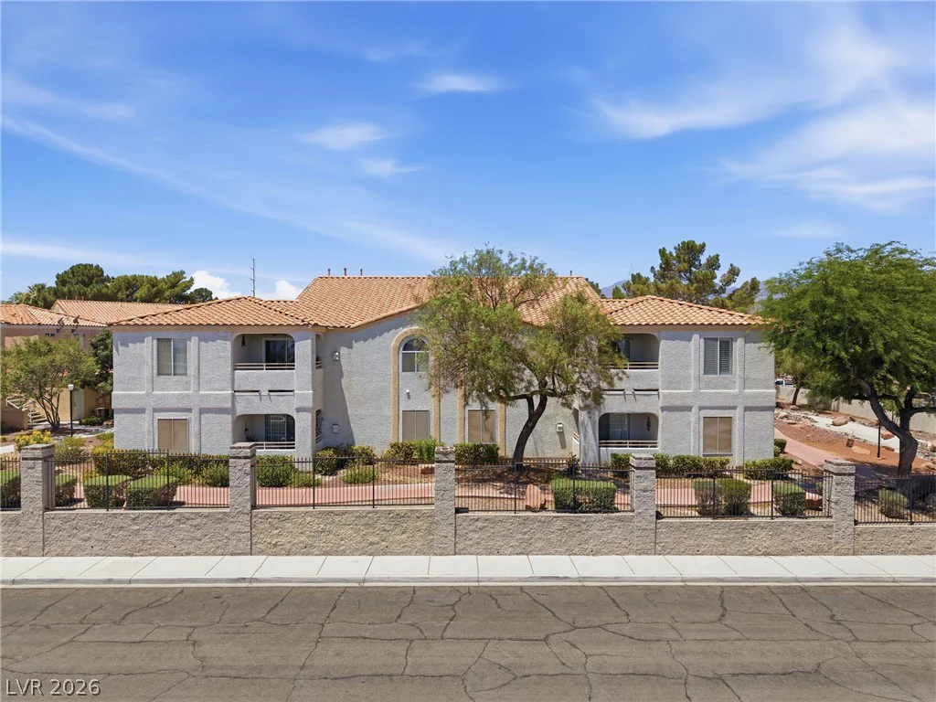 8452 Boseck, Las Vegas, NV 89145