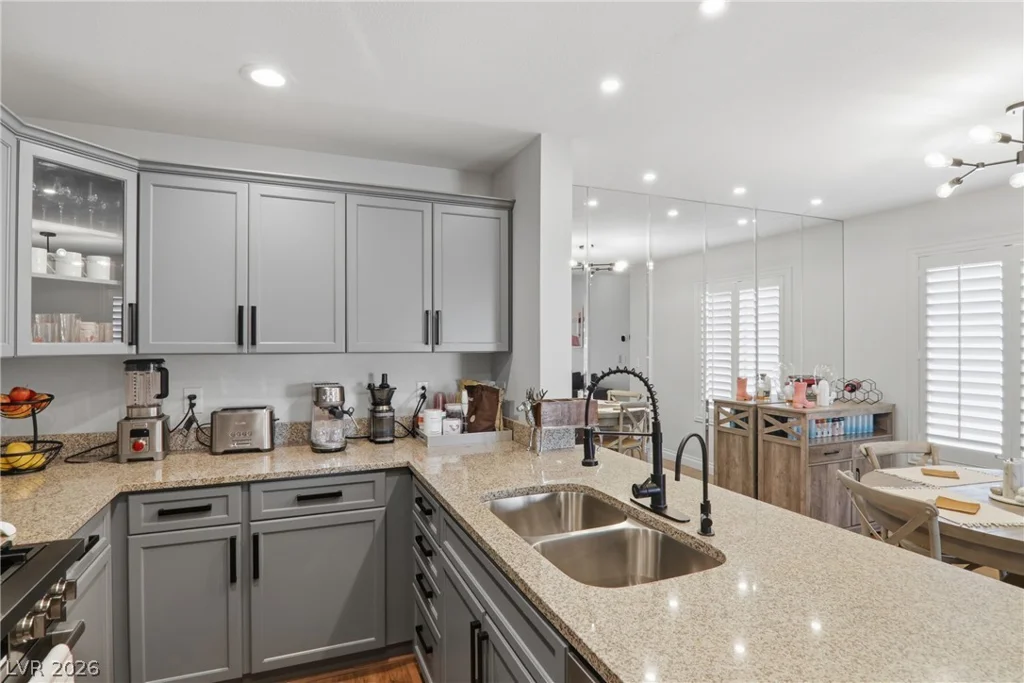 8452 Boseck, Las Vegas, NV 89145