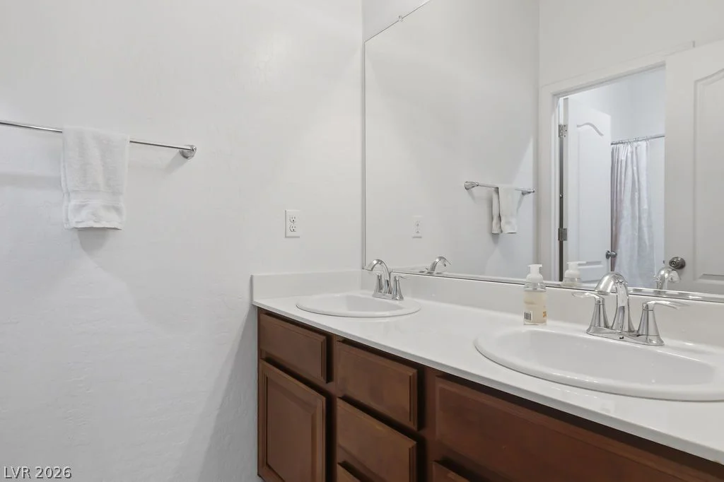 743 Crest Valley, Henderson, NV 89011