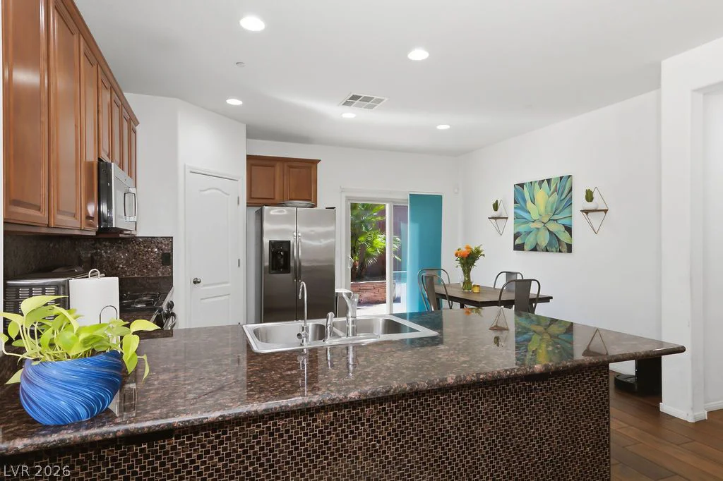 743 Crest Valley, Henderson, NV 89011