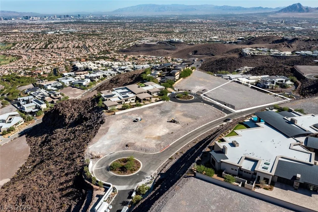 2 Heavens Edge, Henderson, NV 89012