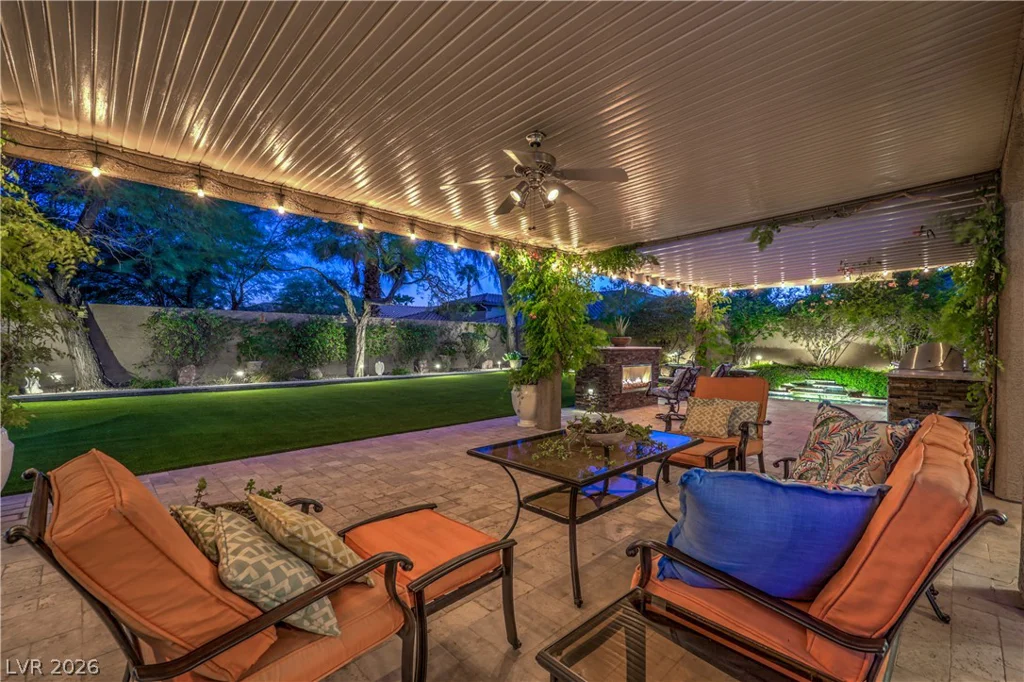 7869 Mosaic Harbor, Las Vegas, NV 89117