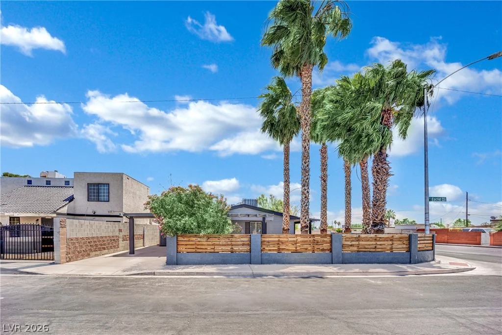 1605 Euclid, Las Vegas, NV 89104