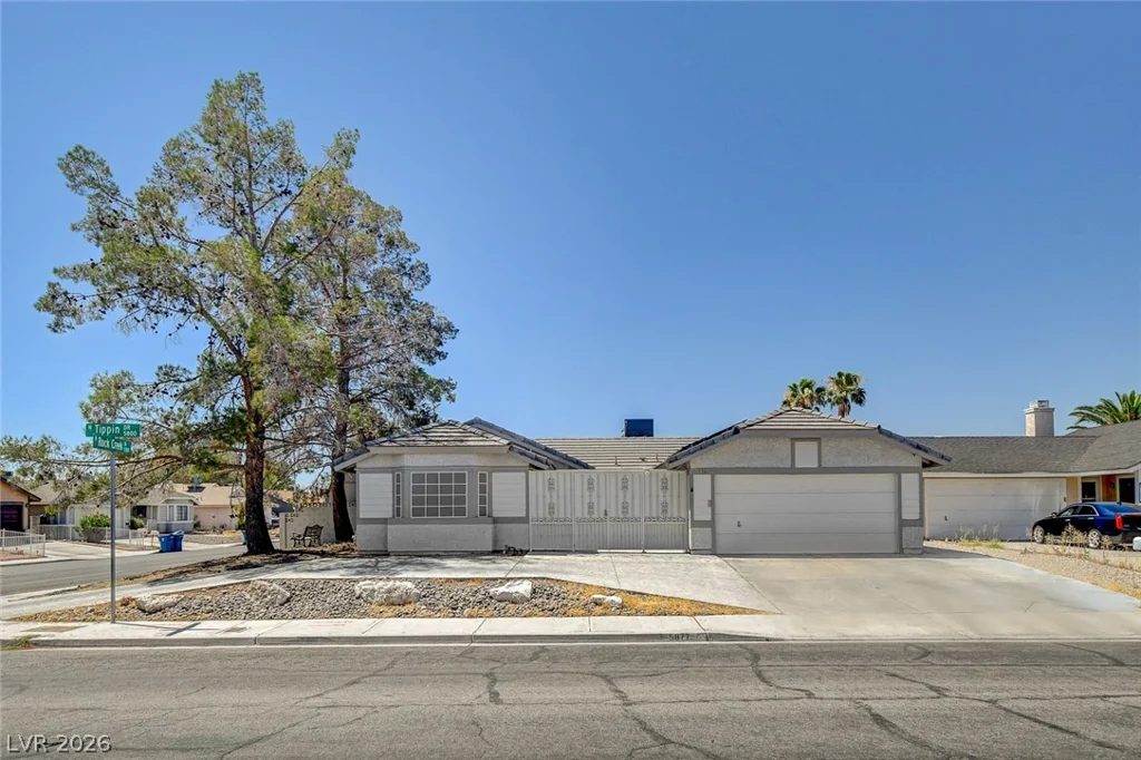 5877 Tippin, Las Vegas, NV 89130