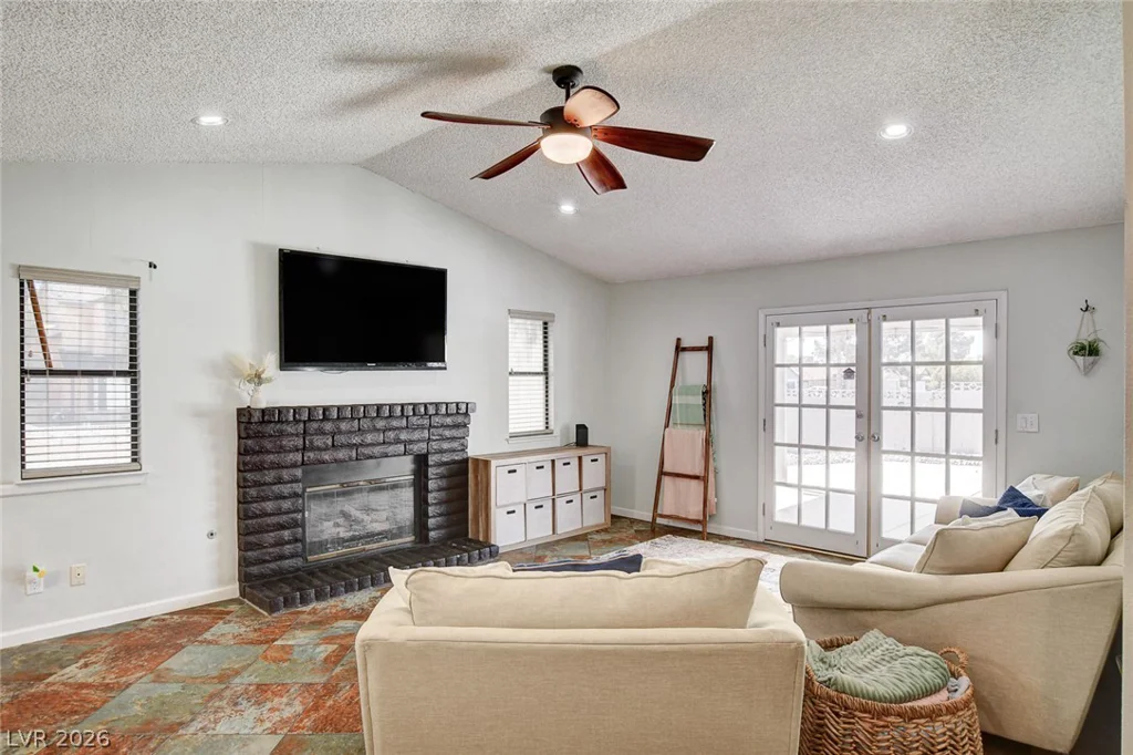 5877 Tippin, Las Vegas, NV 89130