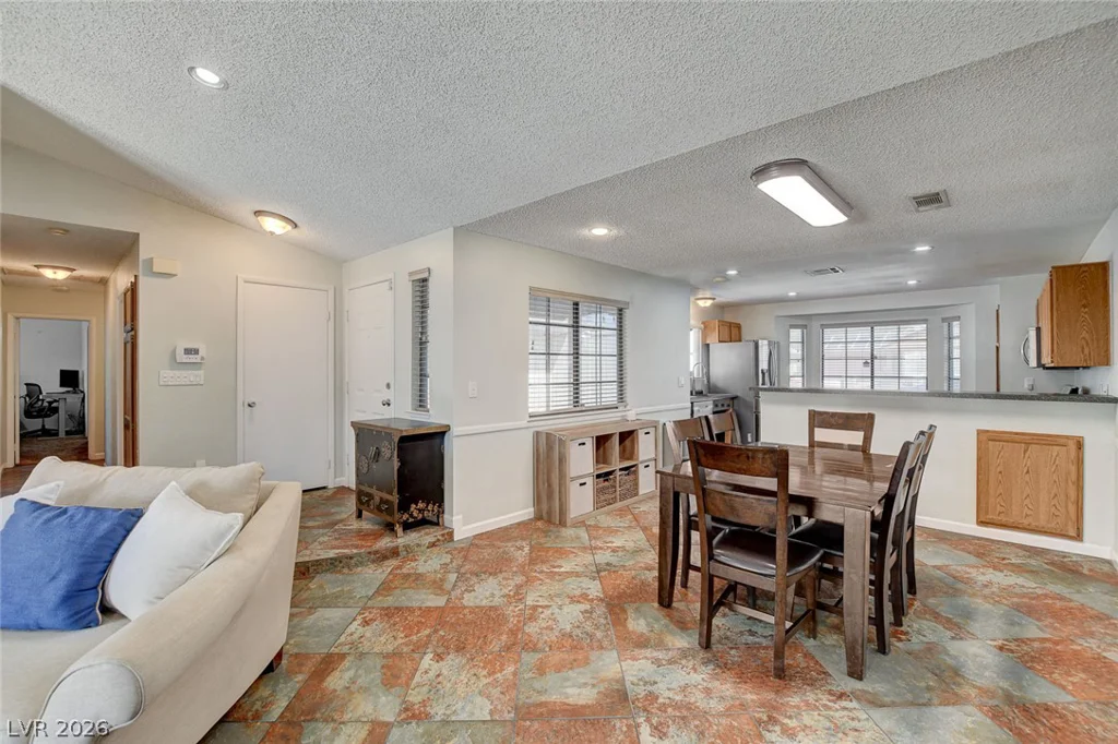5877 Tippin, Las Vegas, NV 89130