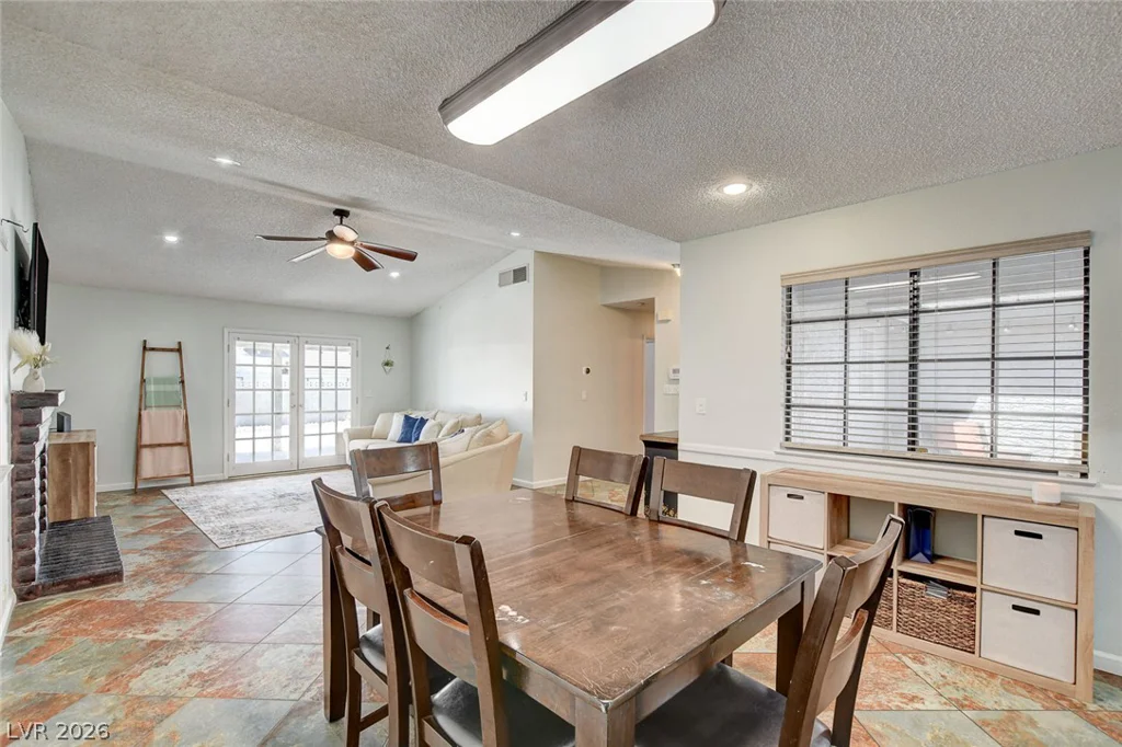 5877 Tippin, Las Vegas, NV 89130