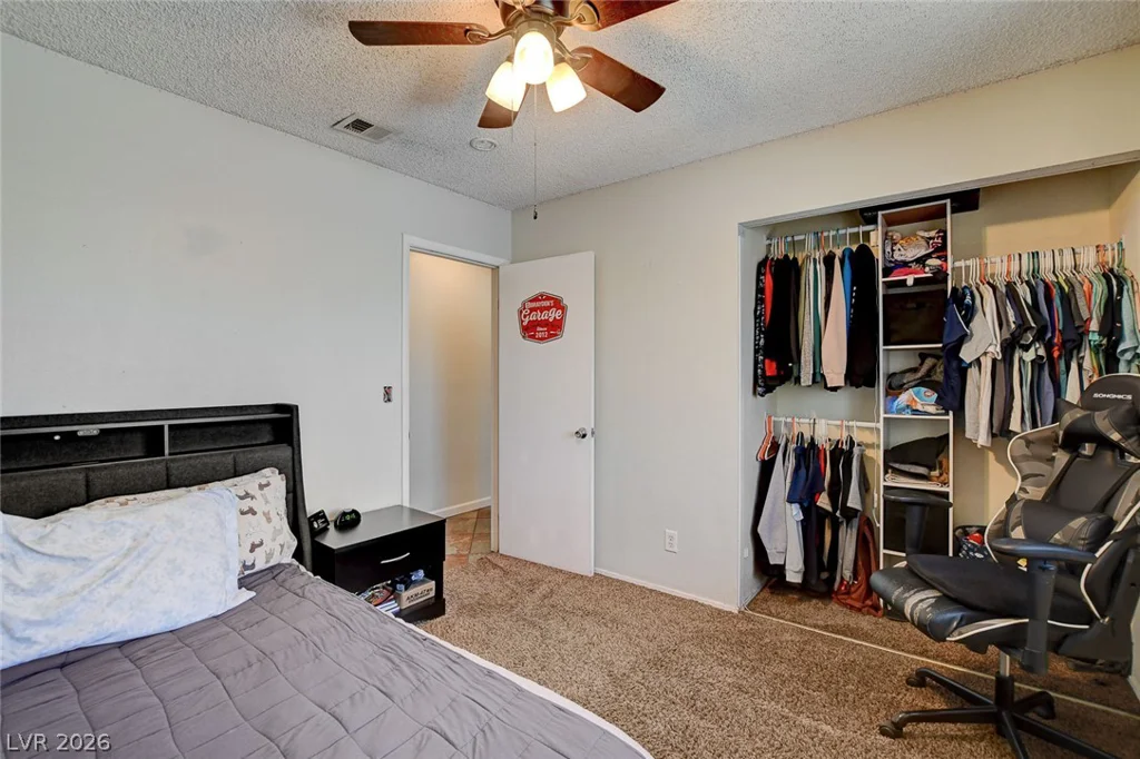 5877 Tippin, Las Vegas, NV 89130