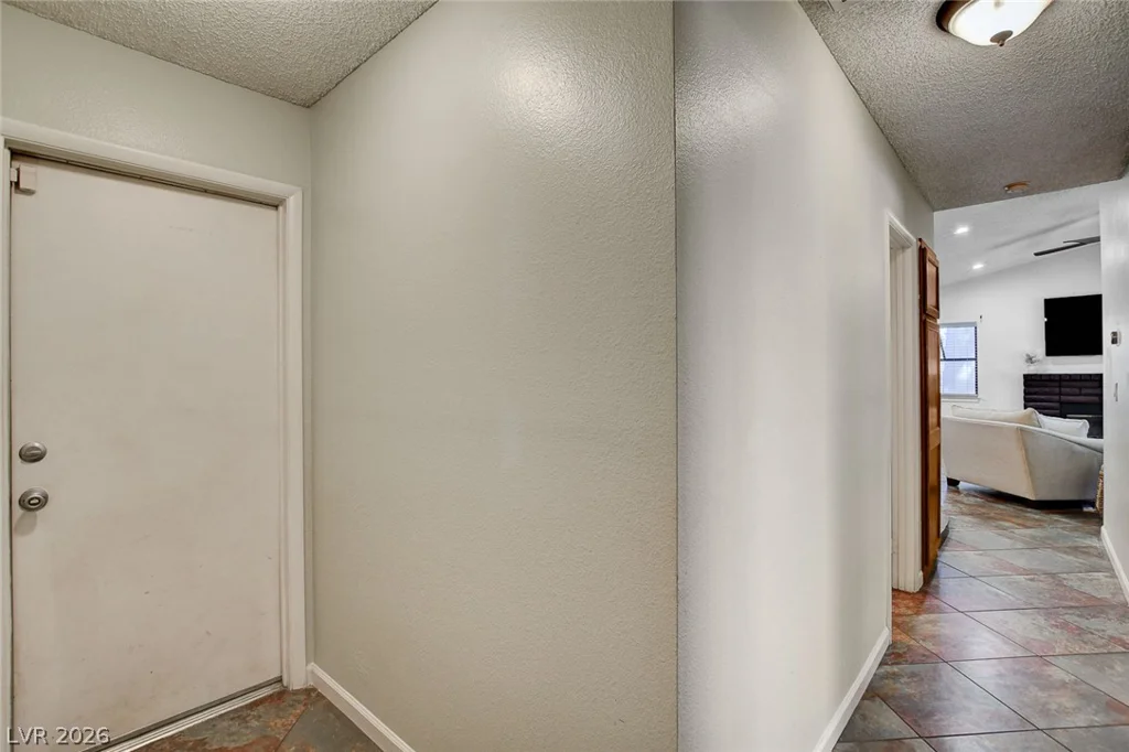 5877 Tippin, Las Vegas, NV 89130