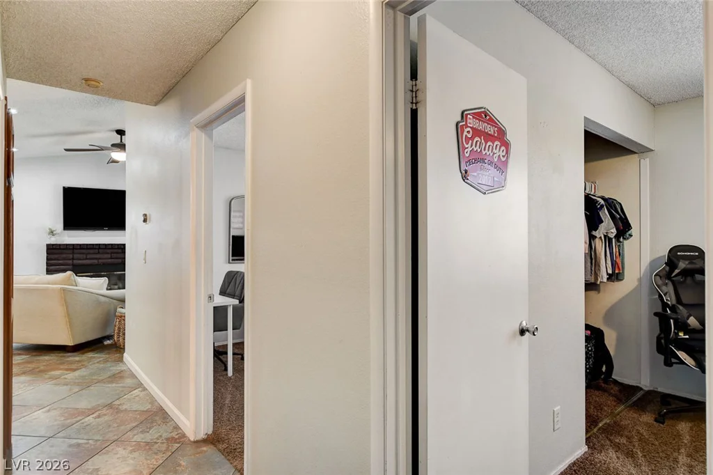 5877 Tippin, Las Vegas, NV 89130