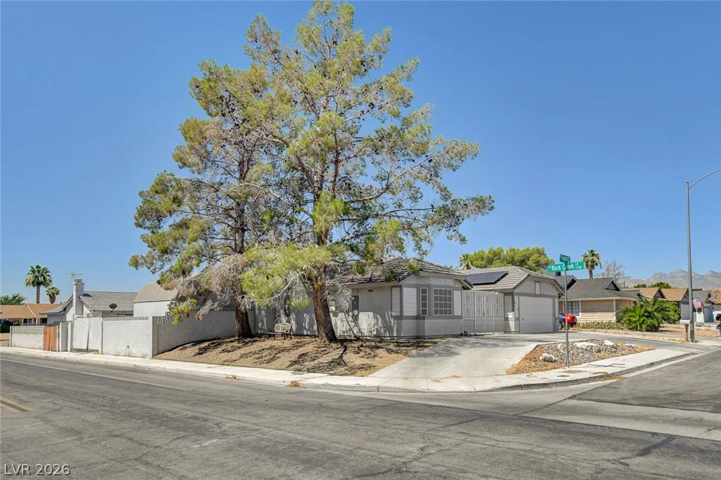 5877 Tippin, Las Vegas, NV 89130