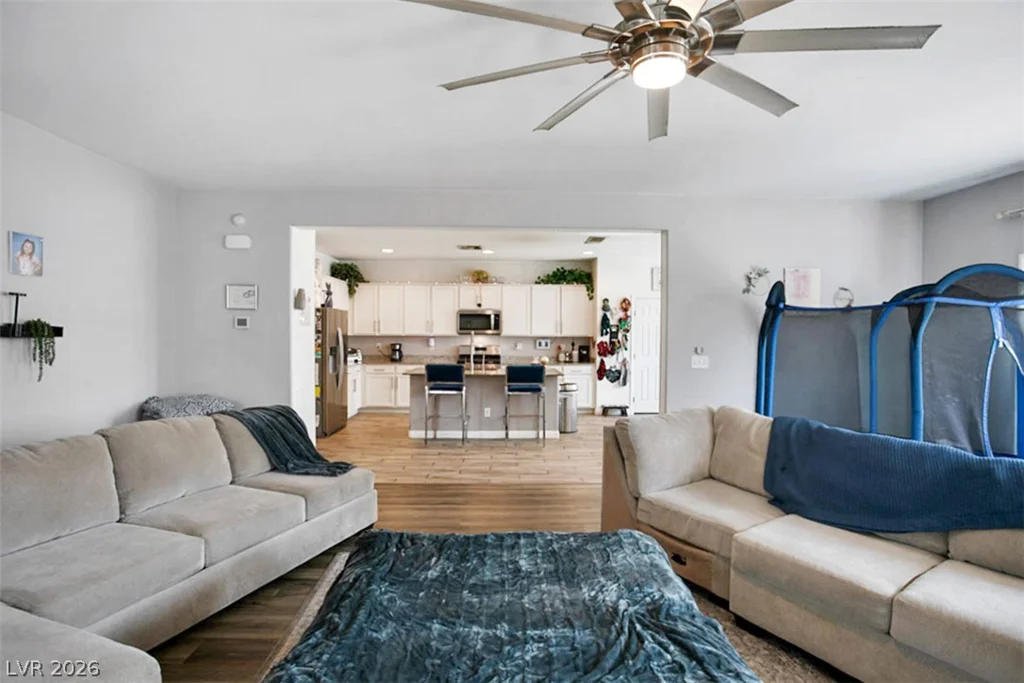 5732 Aspen Park, North Las Vegas, NV 89081