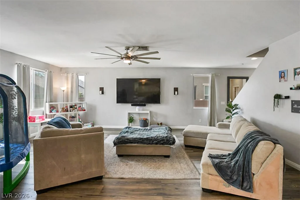5732 Aspen Park, North Las Vegas, NV 89081