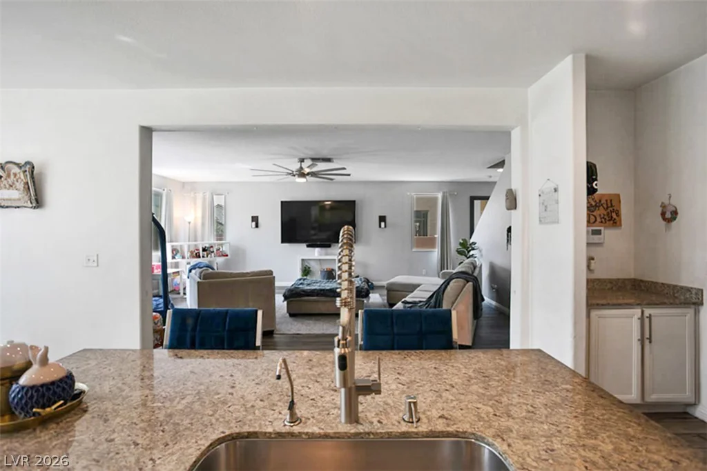 5732 Aspen Park, North Las Vegas, NV 89081