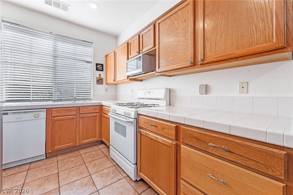 1712 Stonefield, Las Vegas, NV 89144