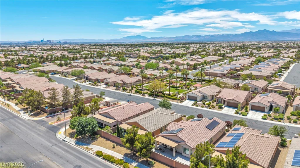 5924 Radiance Park, North Las Vegas, NV 89081