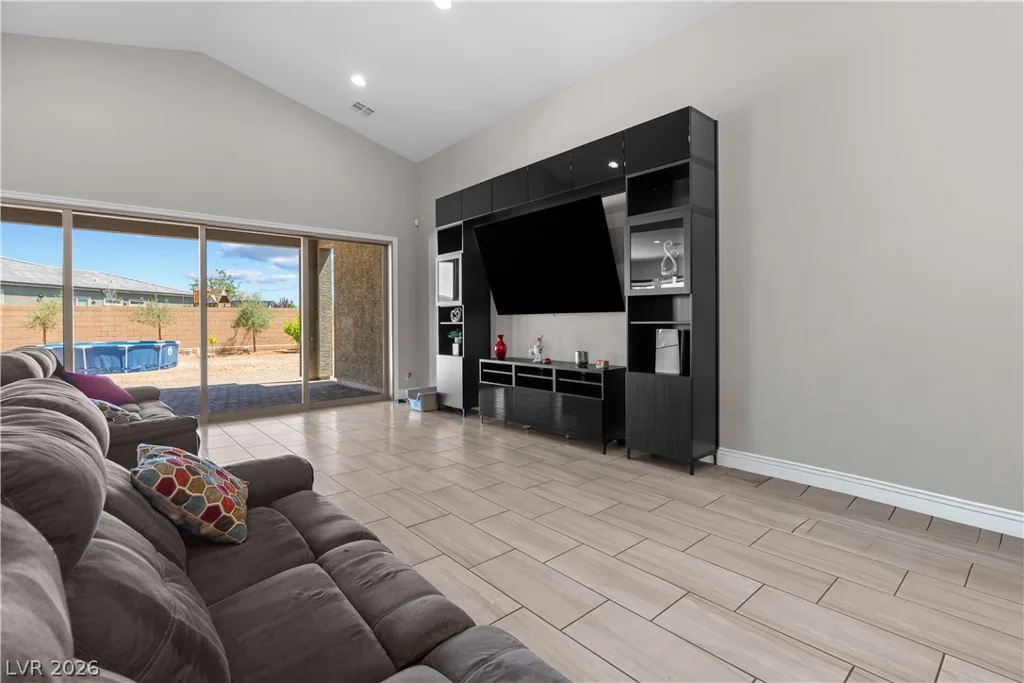 7612 Torino, Las Vegas, NV 89113