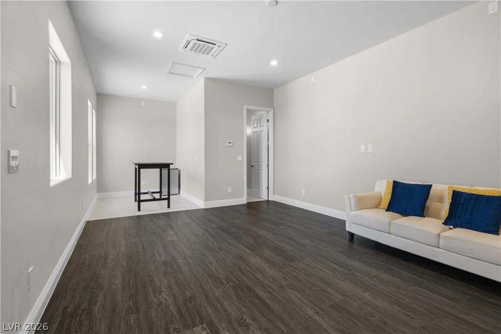 7612 Torino, Las Vegas, NV 89113
