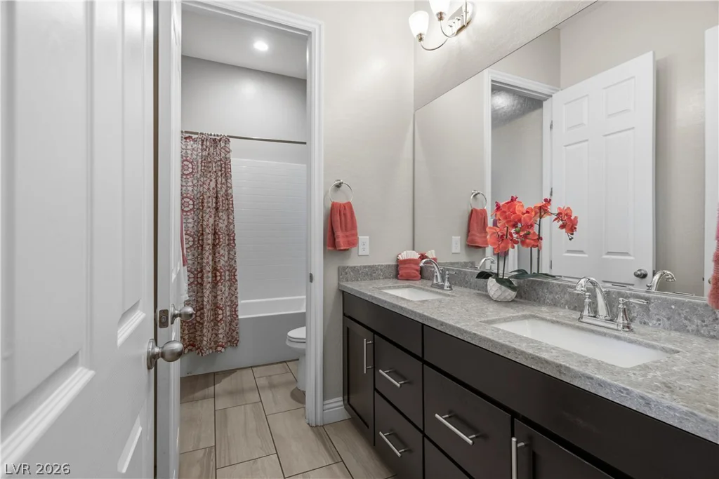 7612 Torino, Las Vegas, NV 89113