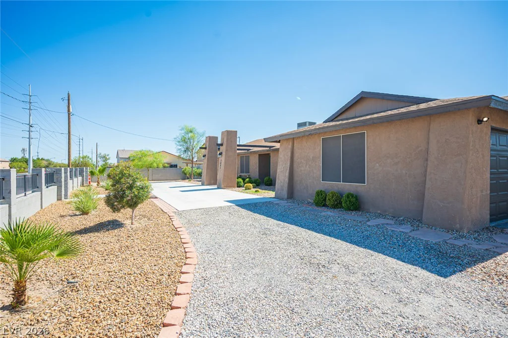 7041 Decatur, Las Vegas, NV 89131