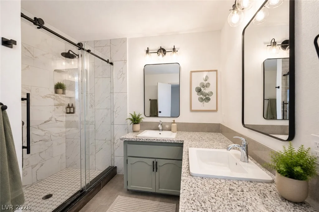 7041 Decatur, Las Vegas, NV 89131