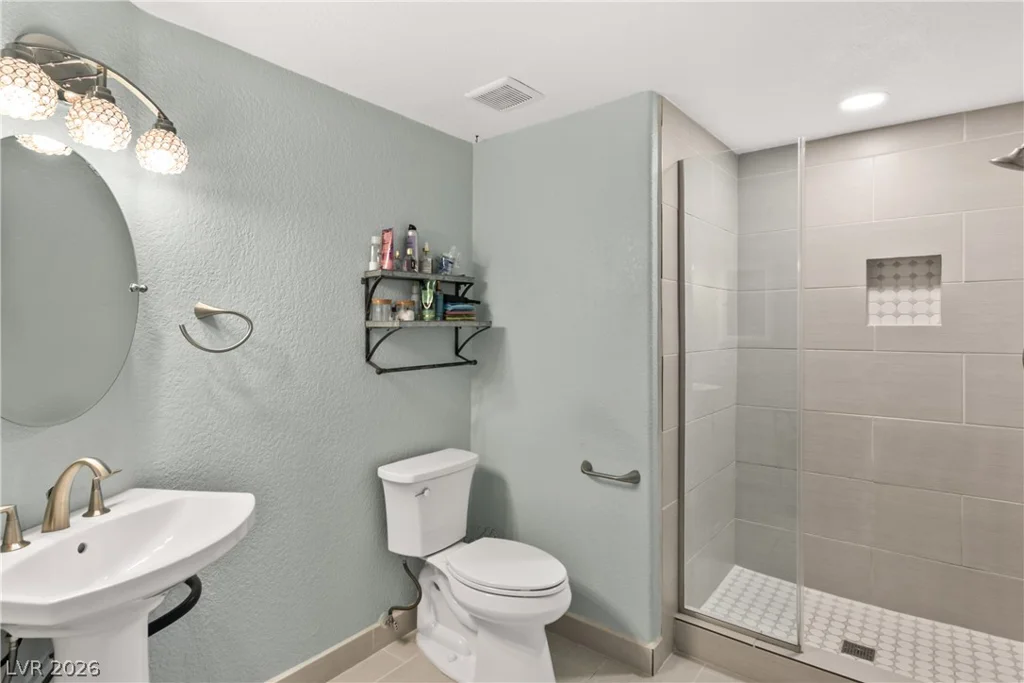 2808 Crystal Beach, Las Vegas, NV 89128
