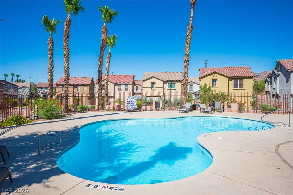 1060 Paradise Coach, Henderson, NV 89002