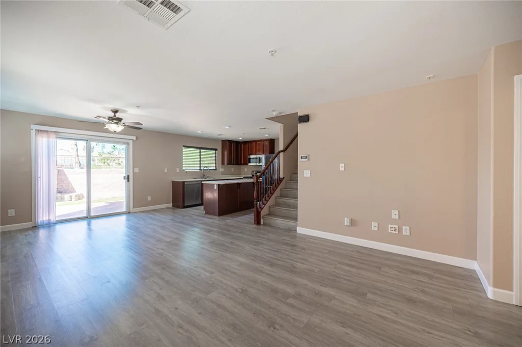 1060 Paradise Coach, Henderson, NV 89002