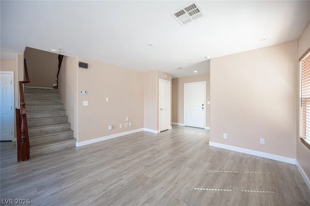 1060 Paradise Coach, Henderson, NV 89002