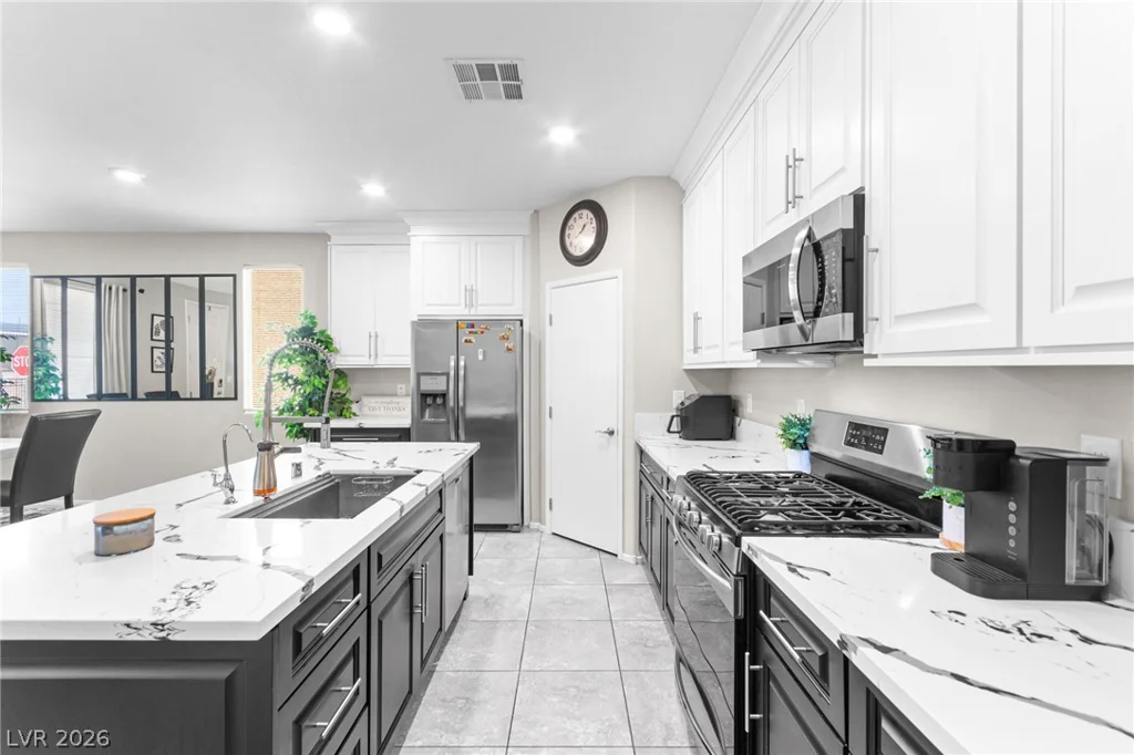 7224 Halo Falls, North Las Vegas, NV 89084