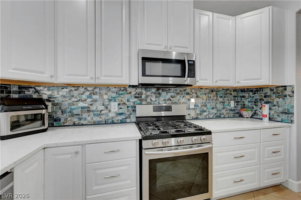 9475 Marshall Creek, Las Vegas, NV 89178