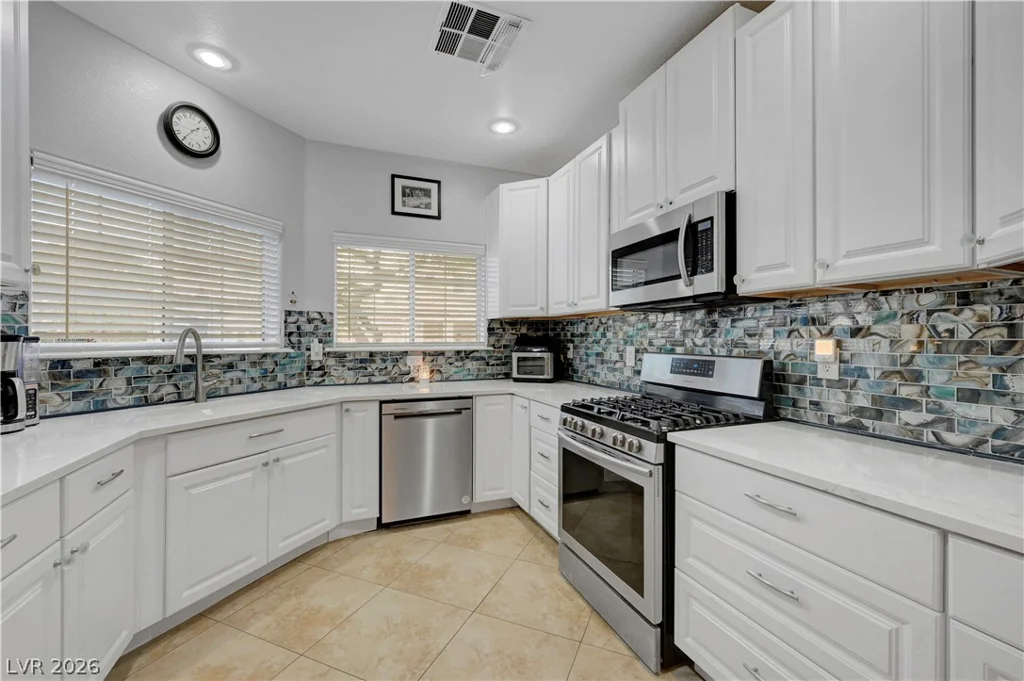 9475 Marshall Creek, Las Vegas, NV 89178