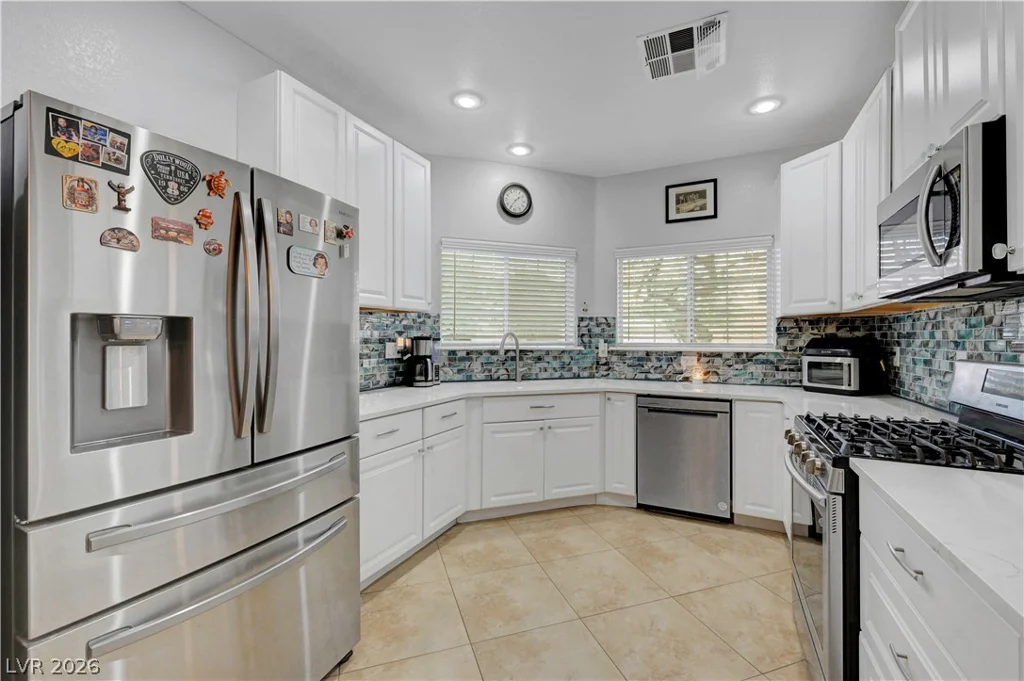 9475 Marshall Creek, Las Vegas, NV 89178